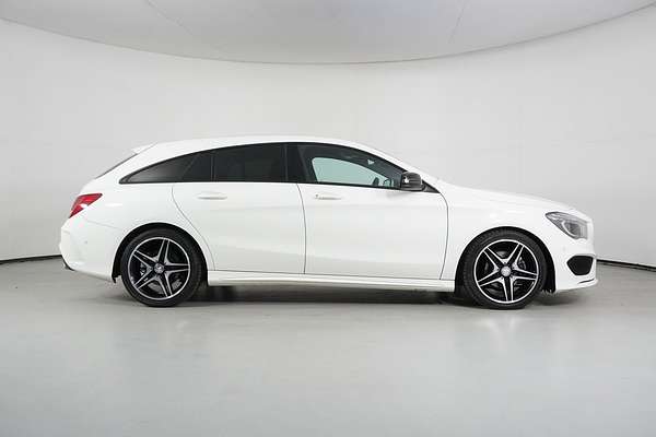 2016 Mercedes-Benz CLA200 Shooting Brake 117