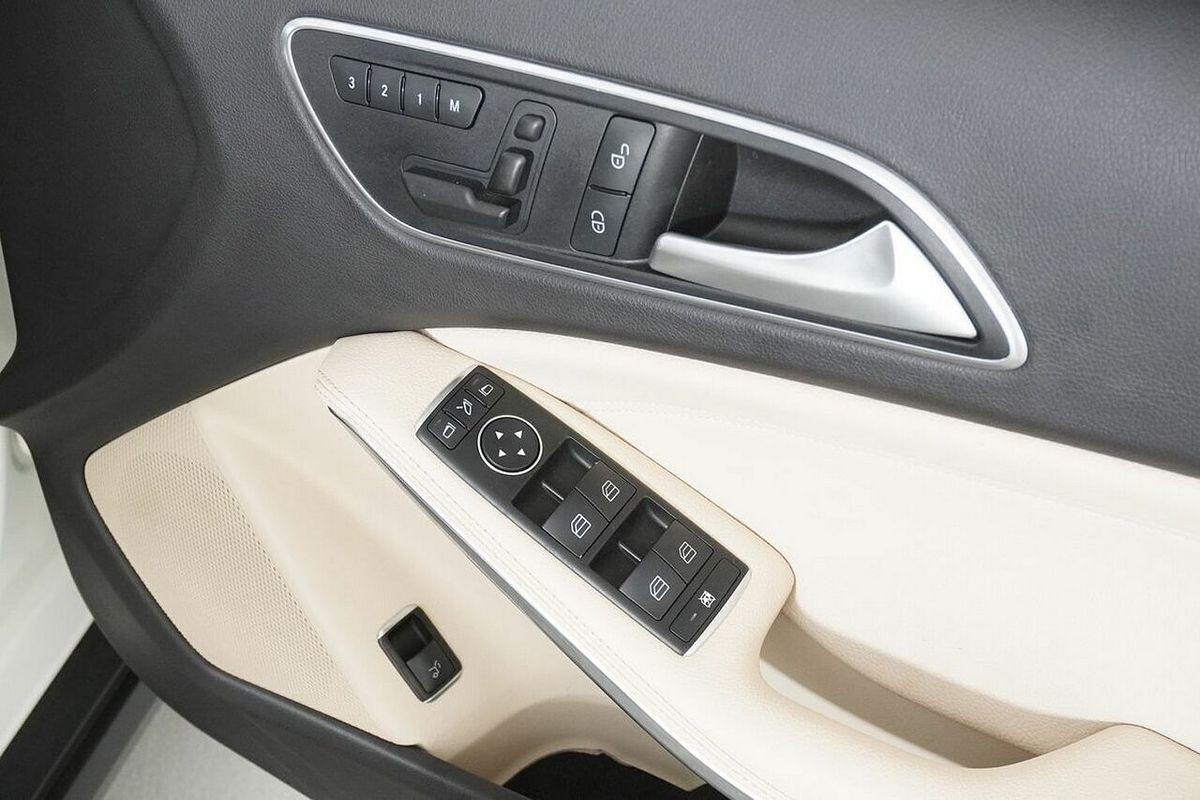 2015 Mercedes-Benz GLA200 CDI X156 MY15