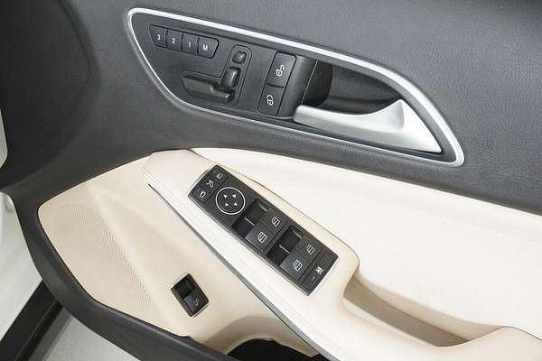 2015 Mercedes-Benz GLA200 CDI X156 MY15