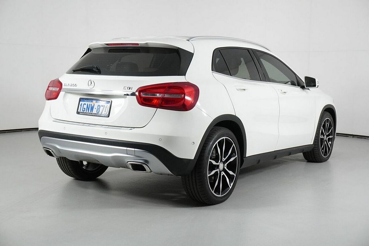 2015 Mercedes-Benz GLA200 CDI X156 MY15