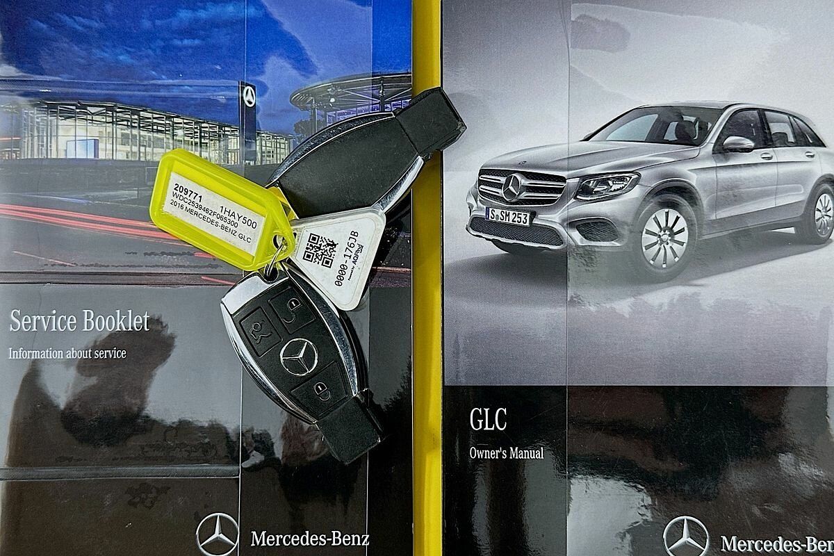 2016 Mercedes-Benz GLC250 253