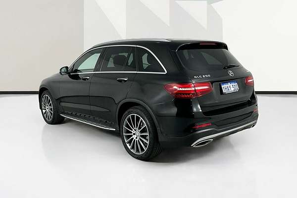 2016 Mercedes-Benz GLC250 253
