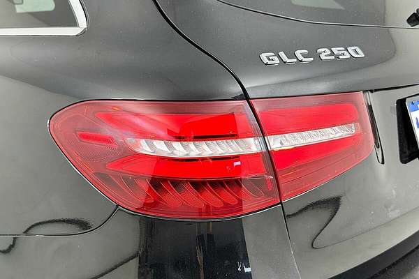 2016 Mercedes-Benz GLC250 253