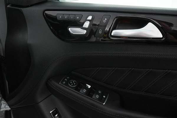 2016 Mercedes-Benz GLS350d 4Matic Sport X166