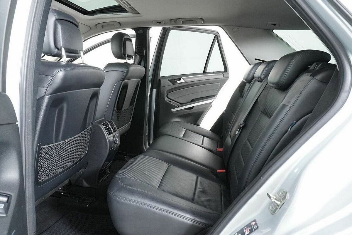 2010 Mercedes-Benz ML63 AMG 4x4 W164 09 Upgrade