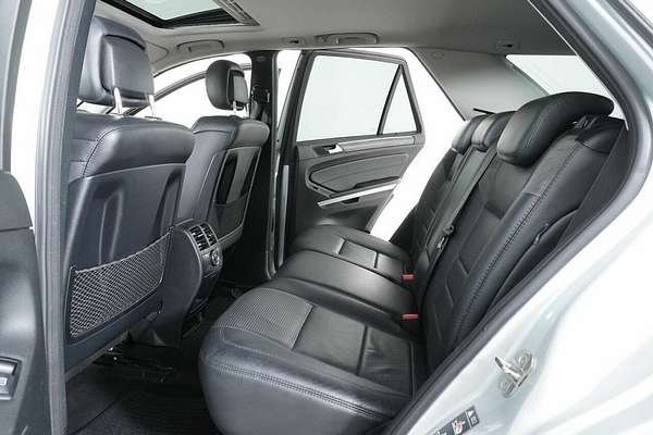 2010 Mercedes-Benz ML63 AMG 4x4 W164 09 Upgrade