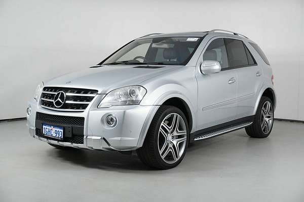 2010 Mercedes-Benz ML63 AMG 4x4 W164 09 Upgrade