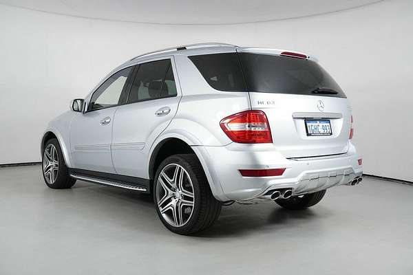 2010 Mercedes-Benz ML63 AMG 4x4 W164 09 Upgrade