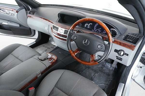2007 Mercedes-Benz S350 221