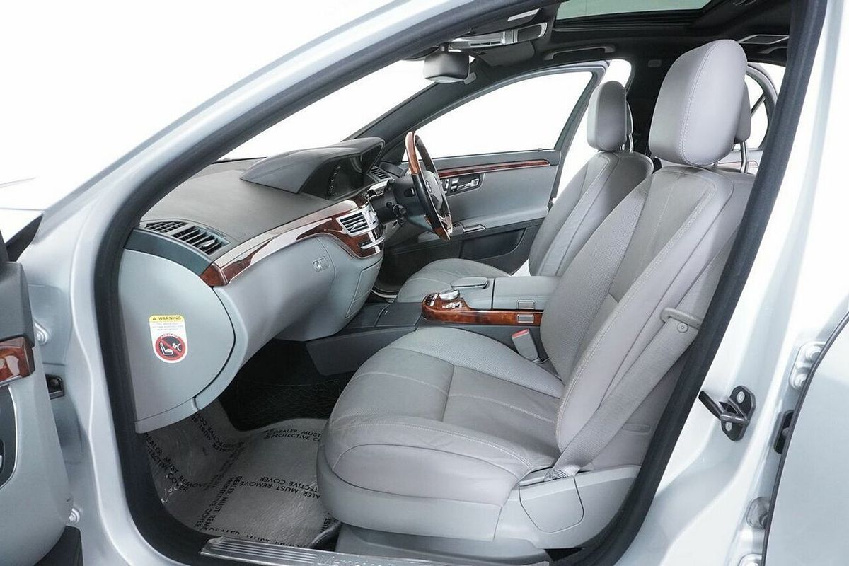 2007 Mercedes-Benz S350 221