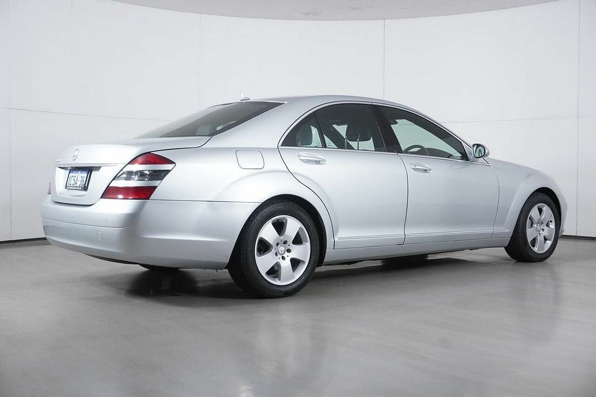 2007 Mercedes-Benz S350 221