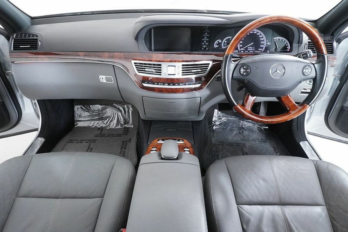 2007 Mercedes-Benz S350 221
