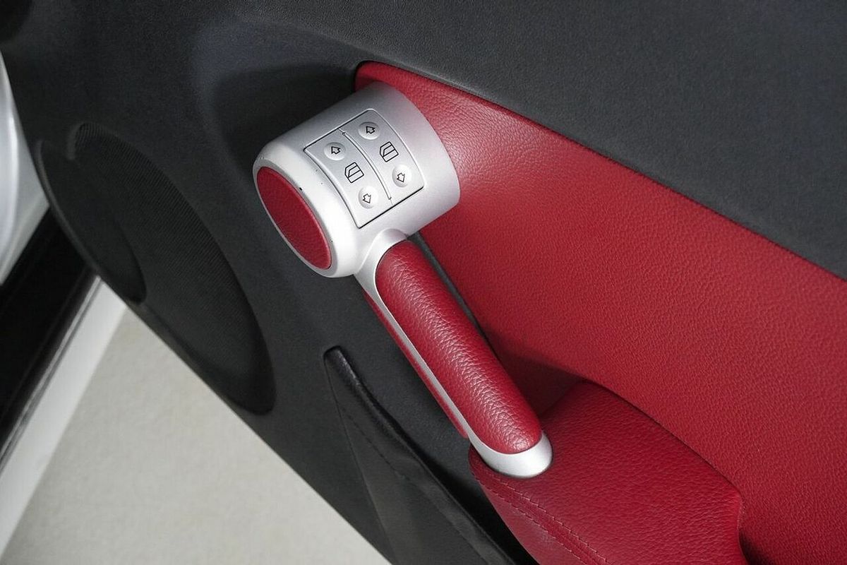 2004 Mercedes-Benz SLK350 R171