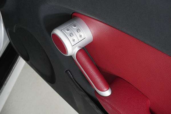 2004 Mercedes-Benz SLK350 R171
