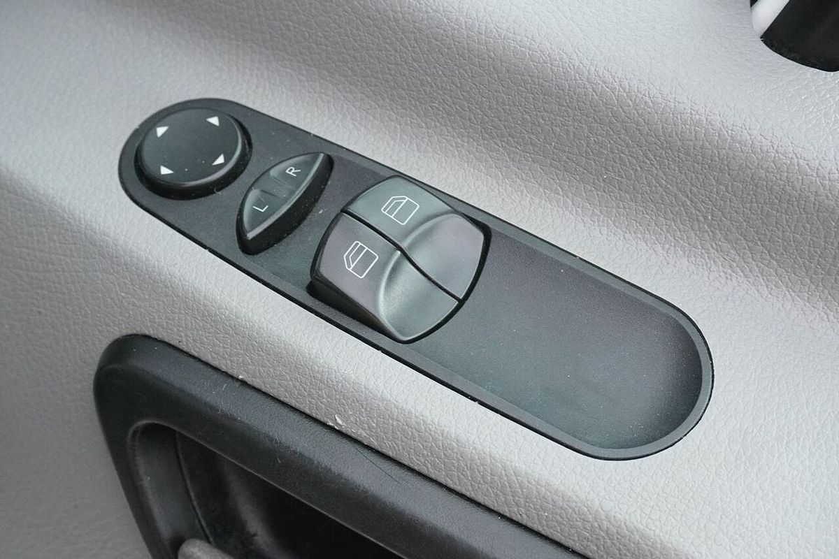 2011 Mercedes-Benz Sprinter 316CDI MWB 906 MY11
