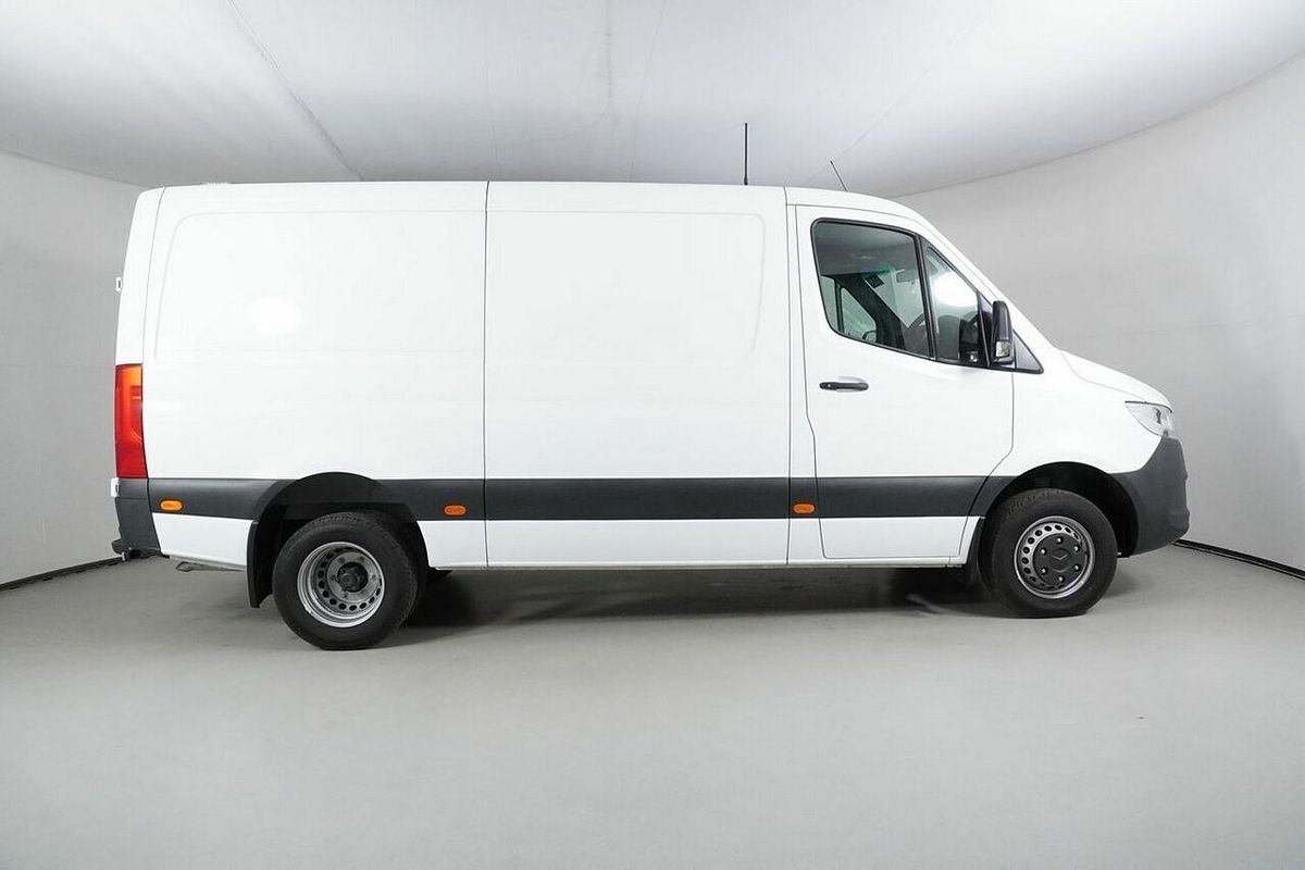 2023 Mercedes-Benz Sprinter 519CDI VS30 MWB RWD (5.0T) 907 MY22