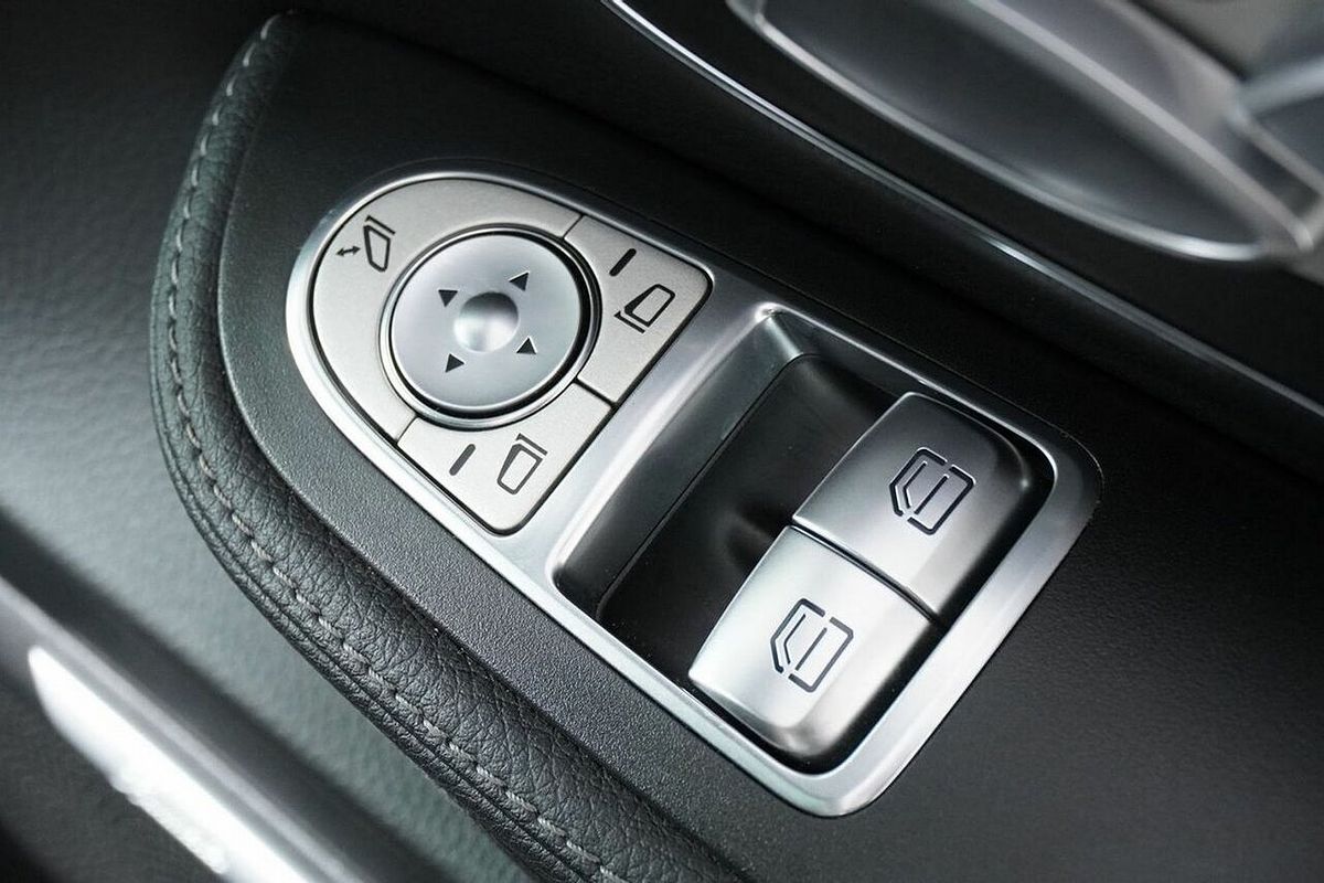 2023 Mercedes-Benz V300D 300 D Avantgarde MWB 447 MY22