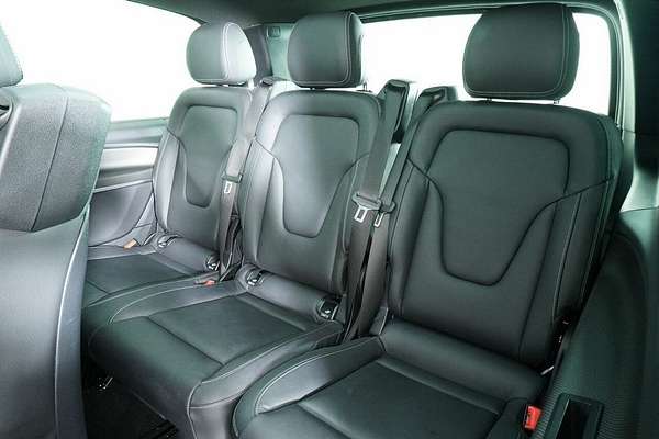 2023 Mercedes-Benz V300D 300 D Avantgarde MWB 447 MY22