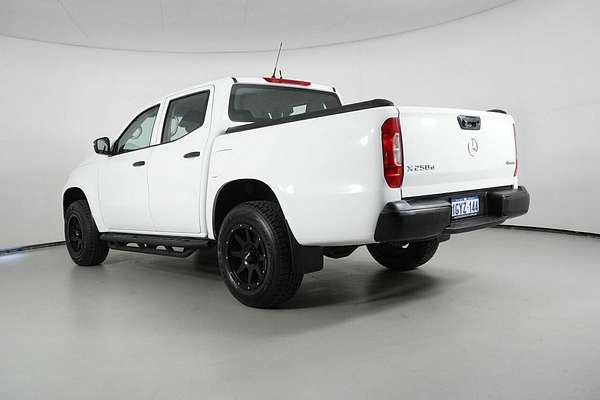 2020 Mercedes-Benz X-Class 250d Pure (4Matic) 470 4X4