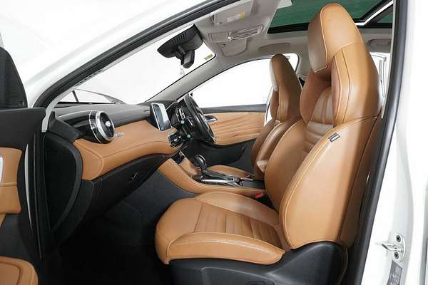2022 MG HS Essence SAS23 MY22