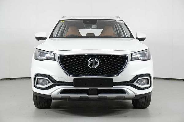 2022 MG HS Essence SAS23 MY22