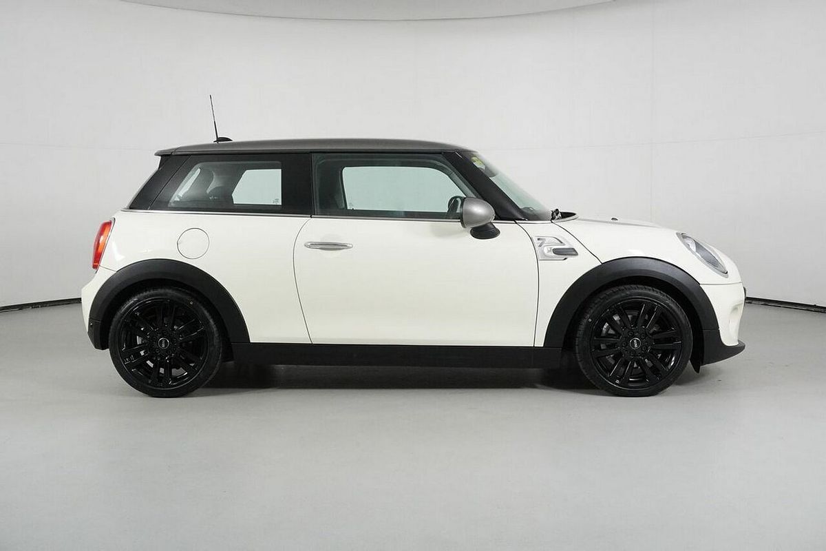 2017 MINI Cooper F56