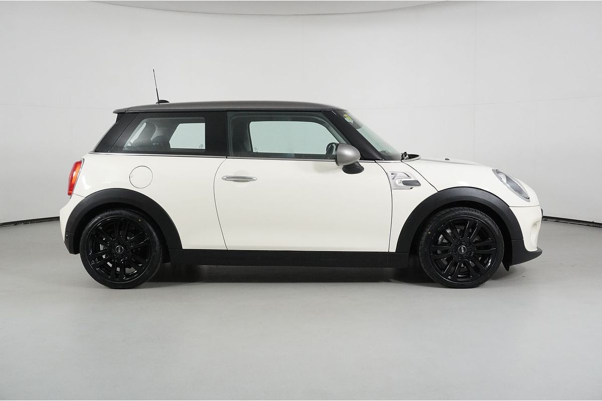 2017 MINI Cooper F56