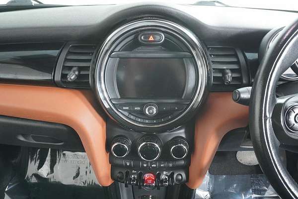 2017 MINI Cooper F56