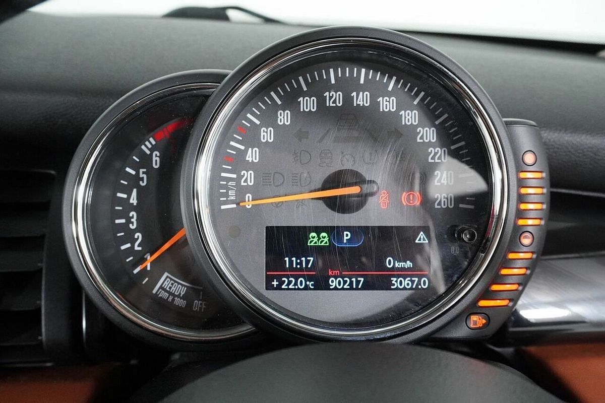 2017 MINI Cooper F56