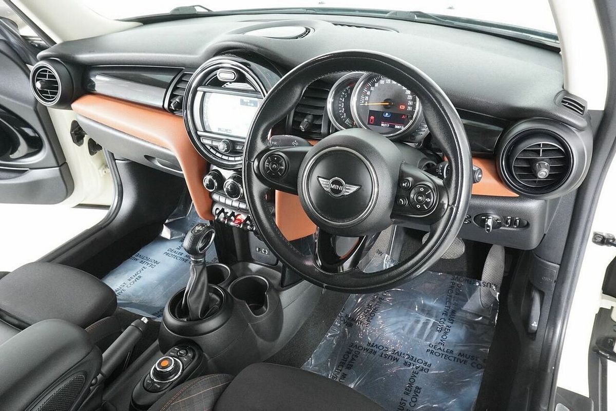 2017 MINI Cooper F56
