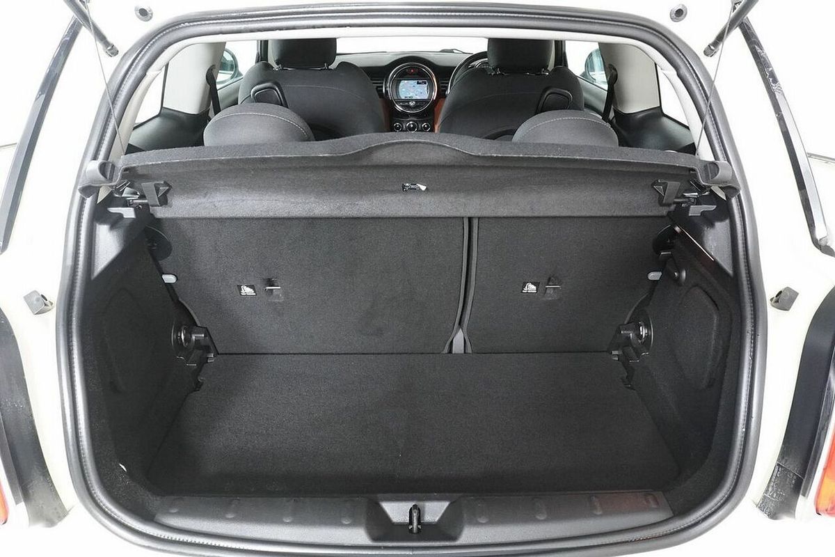 2017 MINI Cooper F56