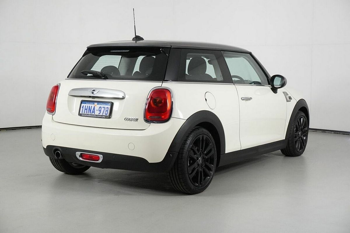 2017 MINI Cooper F56