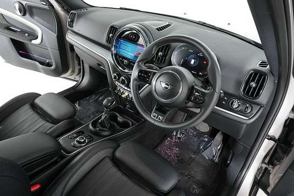 2022 MINI Countryman Cooper SE ALL4 Mini Yours (hb) F60