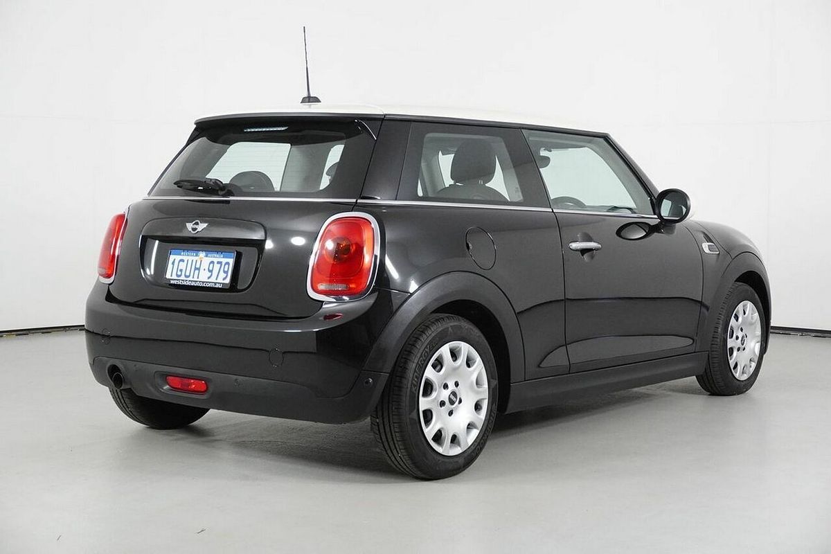 2017 MINI One F56