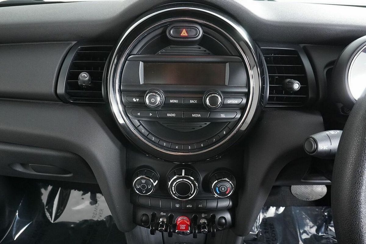 2017 MINI One F56