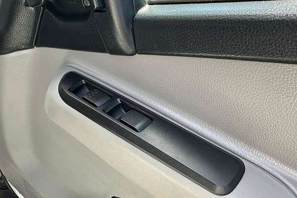 2022 Mitsubishi Canter 515 2WD