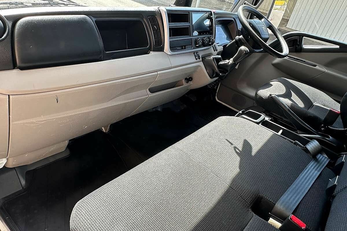 2022 Mitsubishi Canter 515 2WD