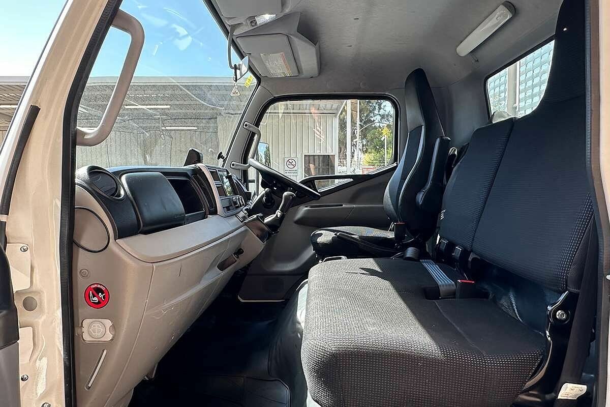 2022 Mitsubishi Canter 515 2WD