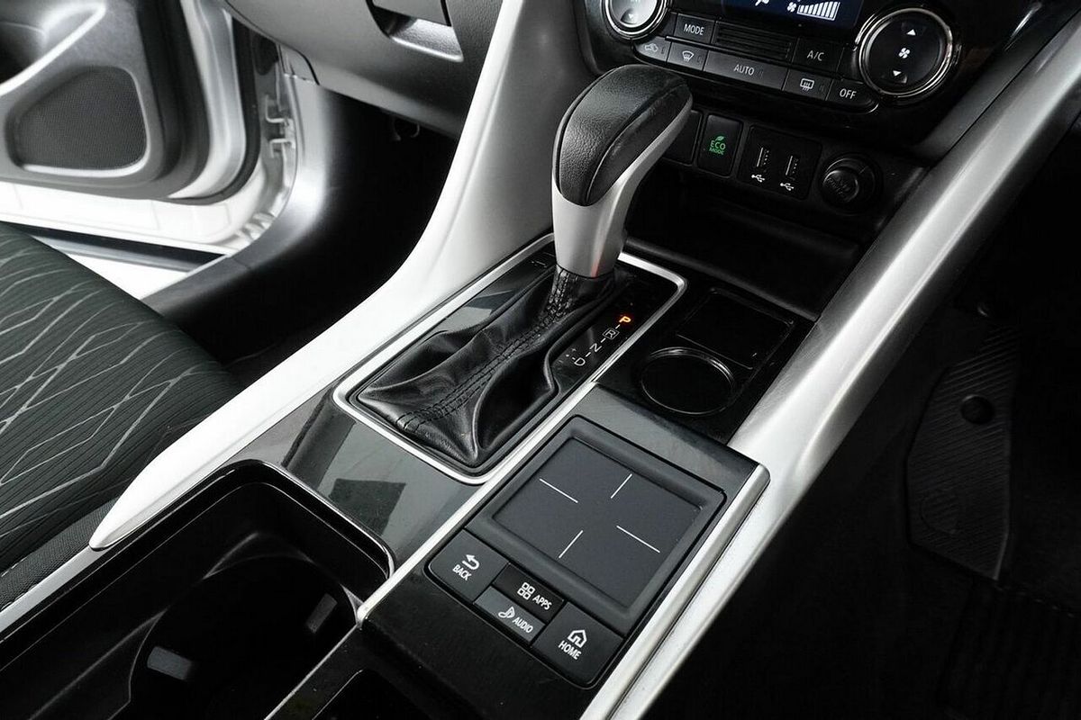 2017 Mitsubishi Eclipse Cross LS (2WD) YA