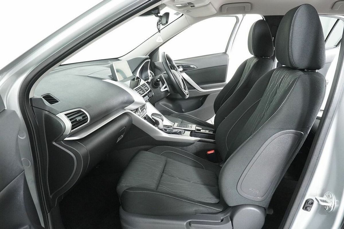 2017 Mitsubishi Eclipse Cross LS (2WD) YA