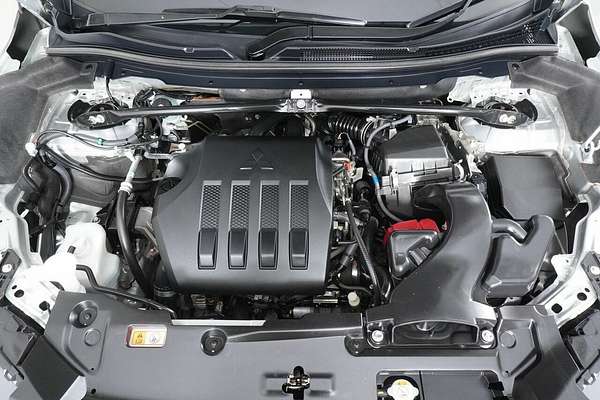 2017 Mitsubishi Eclipse Cross LS (2WD) YA