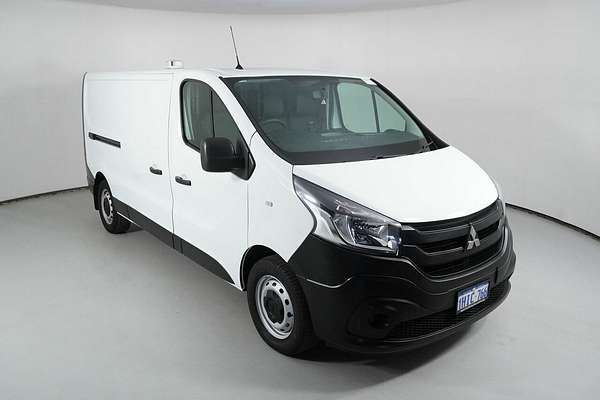 2021 Mitsubishi Express GLX LWB SN MY22