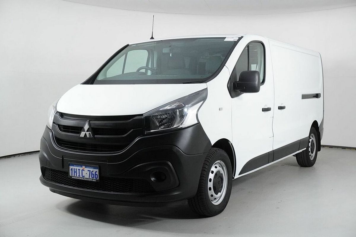 2021 Mitsubishi Express GLX LWB SN MY22