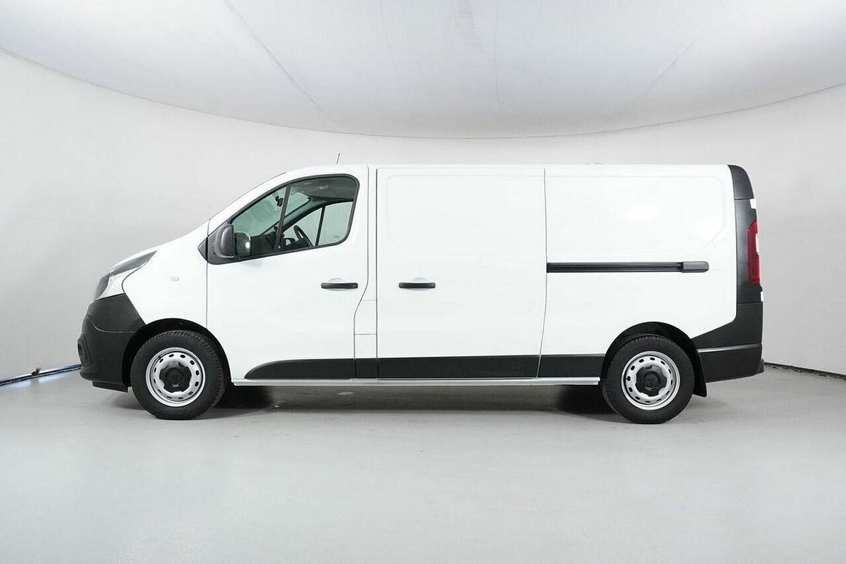 2021 Mitsubishi Express GLX LWB SN MY22