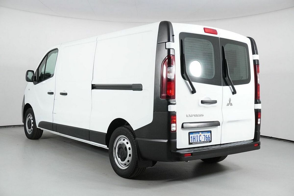 2021 Mitsubishi Express GLX LWB SN MY22