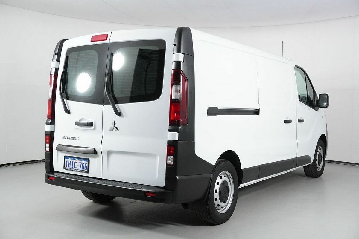 2021 Mitsubishi Express GLX LWB SN MY22