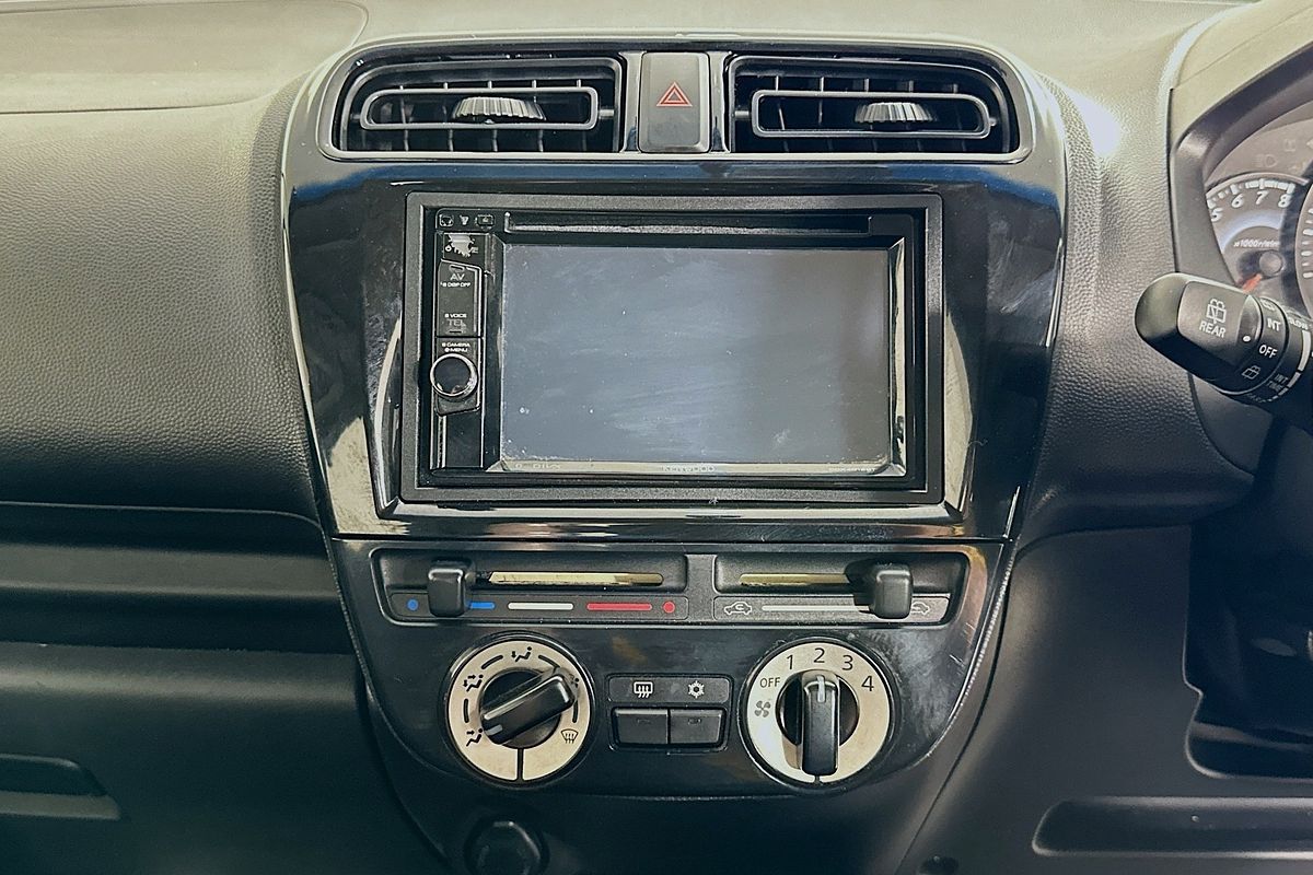 2015 Mitsubishi Mirage ES LA MY15