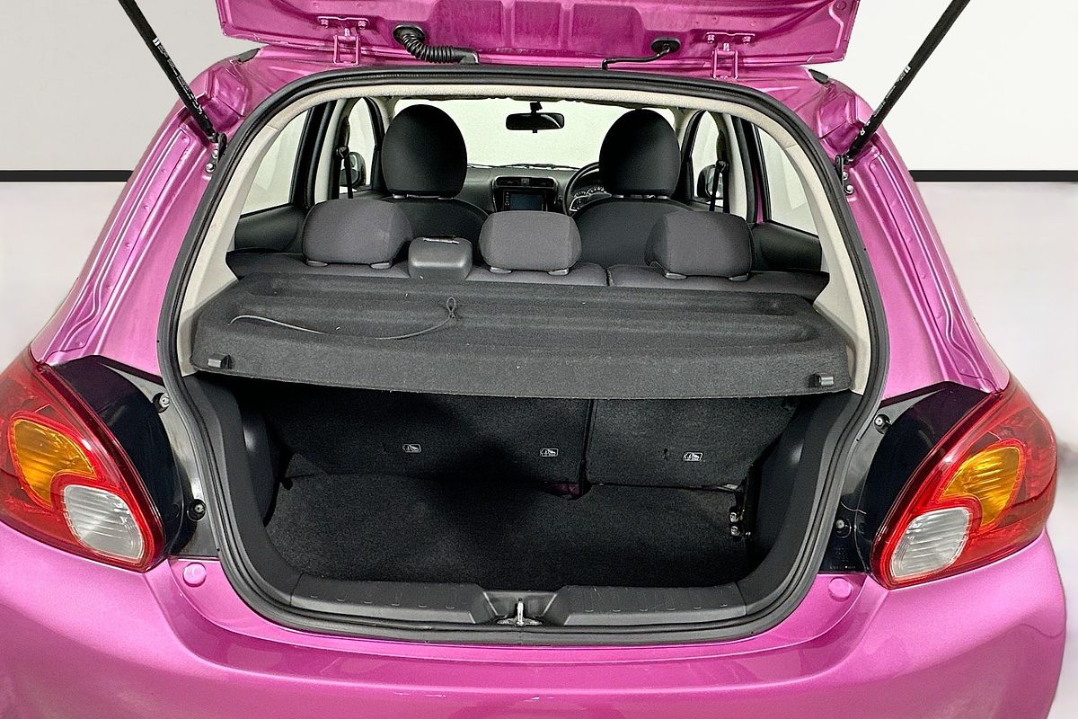 2015 Mitsubishi Mirage ES LA MY15