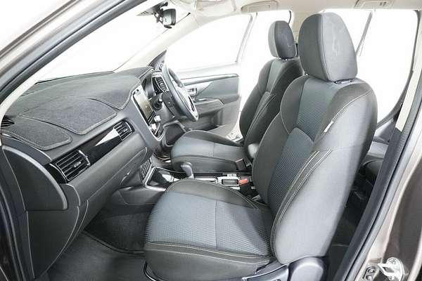 2021 Mitsubishi Outlander ES 7 Seat (2WD) ZL MY21