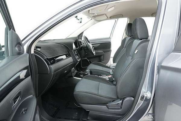2018 Mitsubishi Outlander LS 7 Seat (AWD) ZL MY19